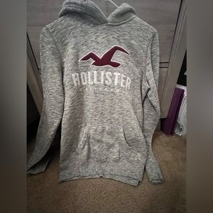 Women’s S Hollister hoodie